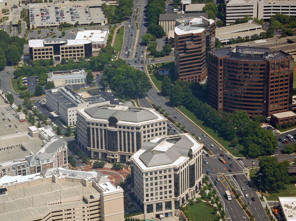 Upscale Charlotte neighborhood with restaurants and shops